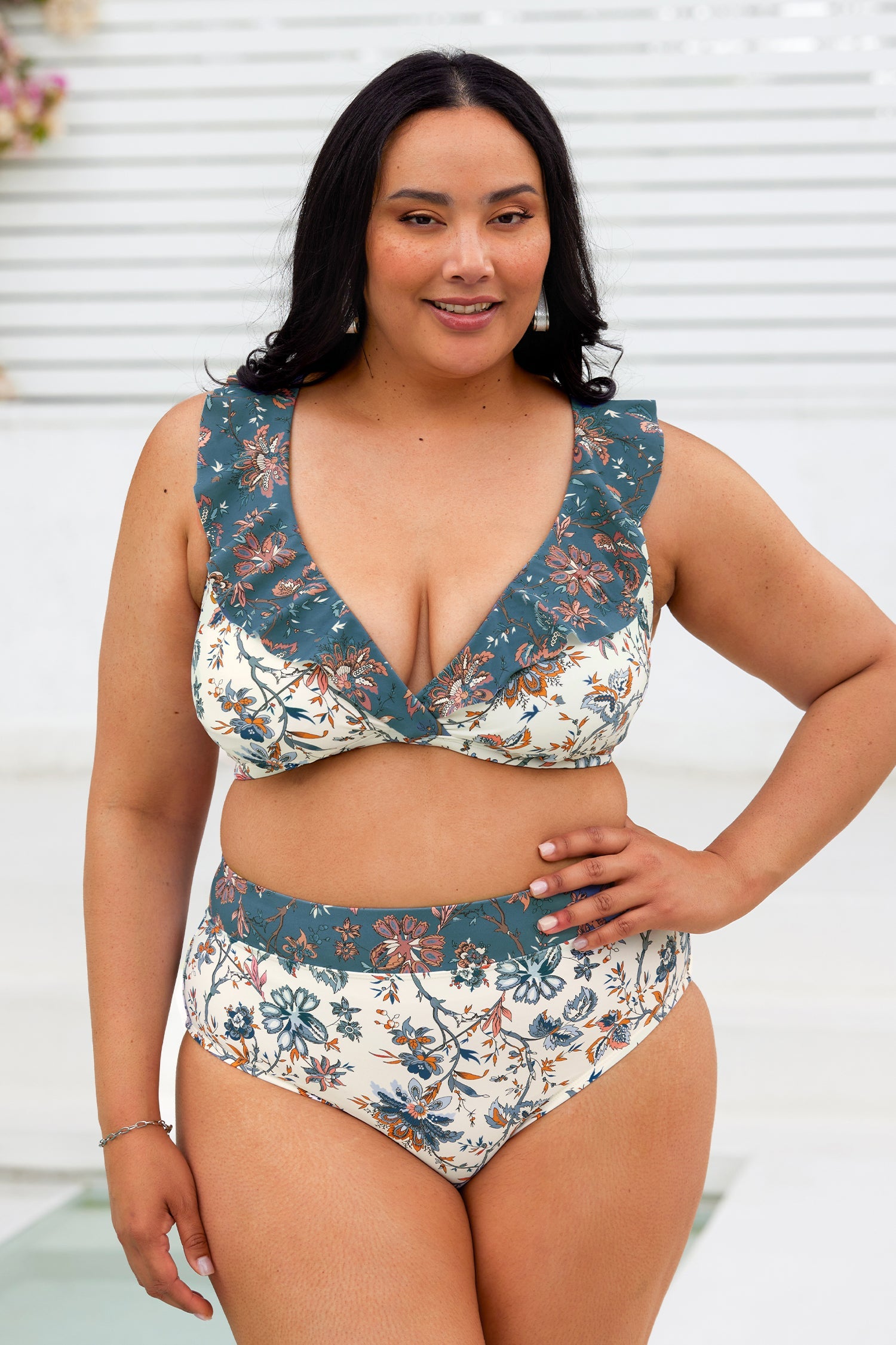 Tranquility Seaweed Lace-Back Top & Tie Sash Plus Size Bikini Set